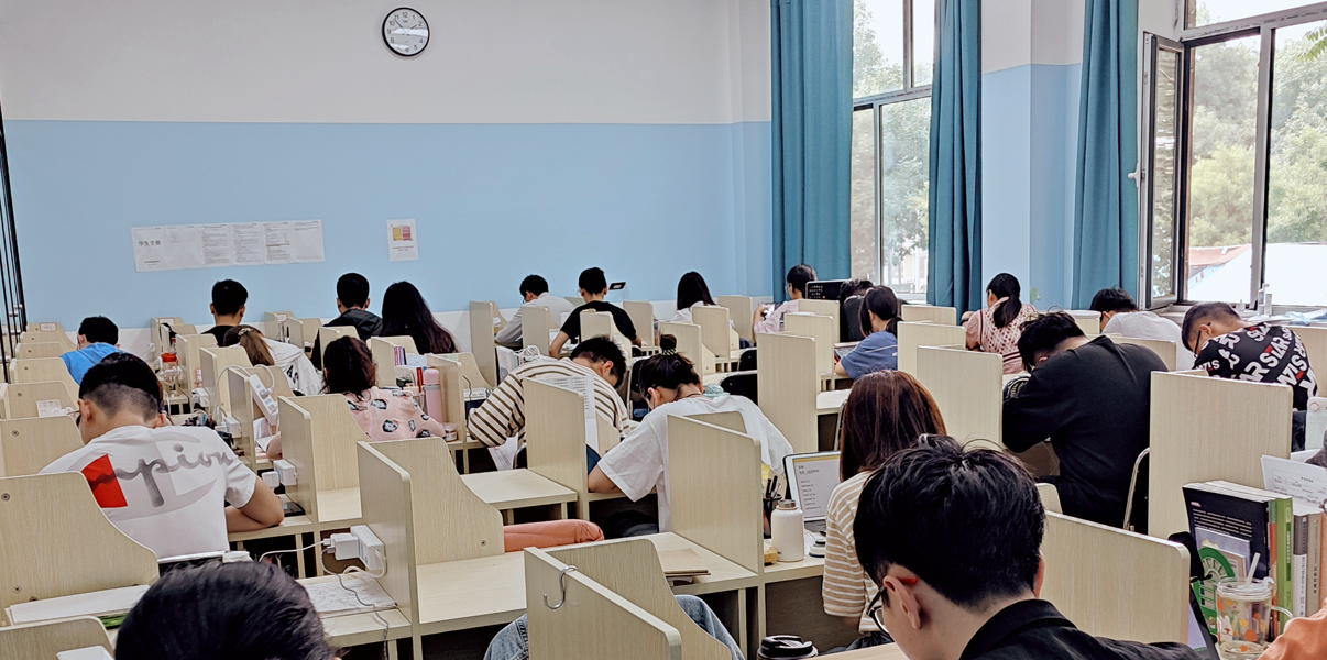 汕尾考研寄宿学校-学习氛围